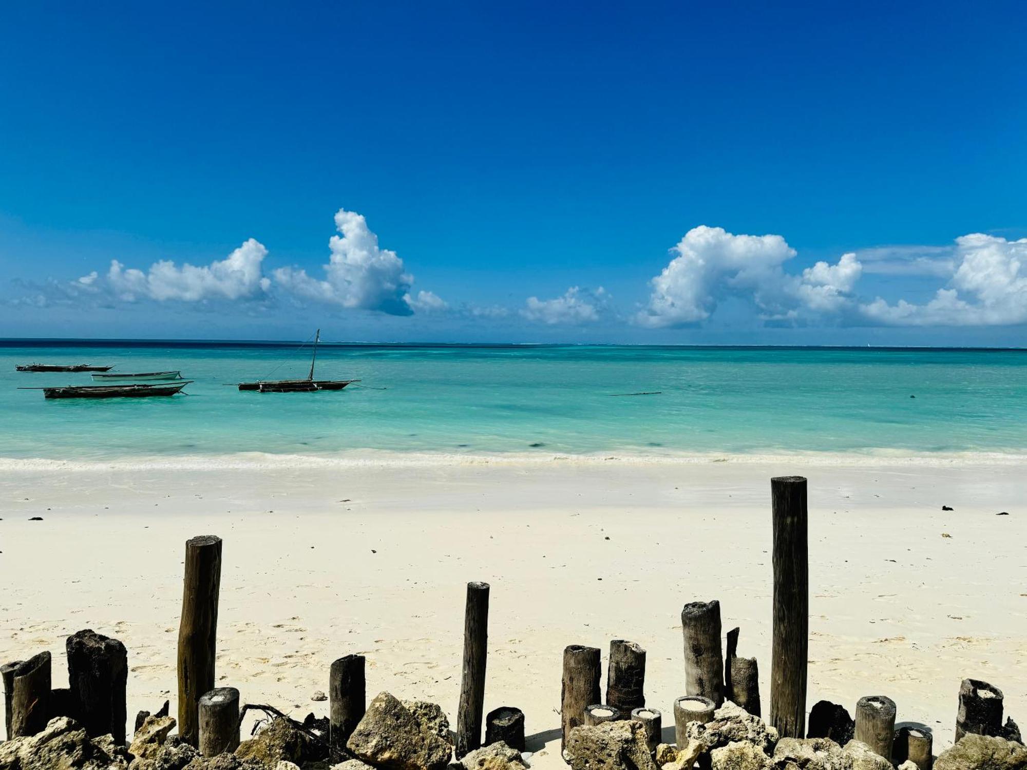 Mango Beach House จัมเบียนี ภายนอก รูปภาพ
