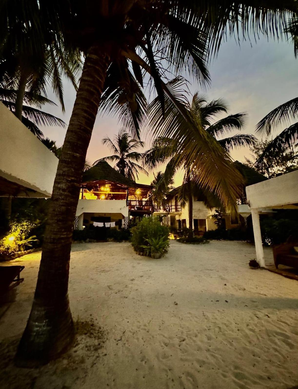 Mango Beach House จัมเบียนี ภายนอก รูปภาพ