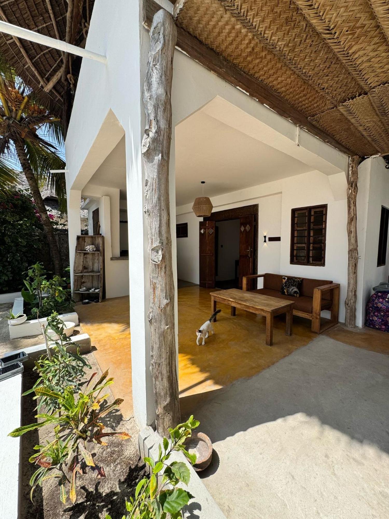 Mango Beach House จัมเบียนี ภายนอก รูปภาพ